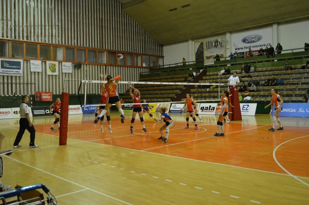 Olomoučanky nedaly Olympu šanci a vypráskaly ho z domácí palubovky 3:0