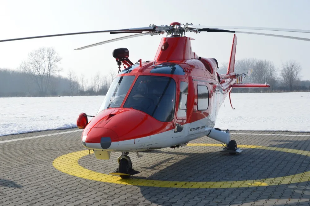 FOTO/VIDEO: Záchranáři mají náhradní helikoptéru, dnes ji představili novinářům