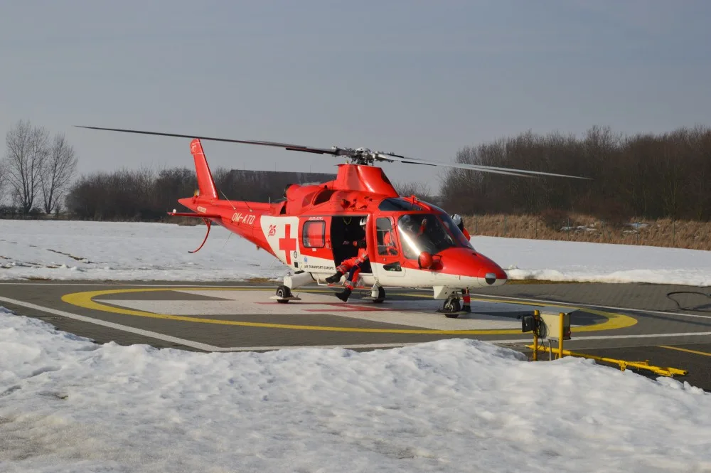 FOTO/VIDEO: Záchranáři mají náhradní helikoptéru, dnes ji představili novinářům