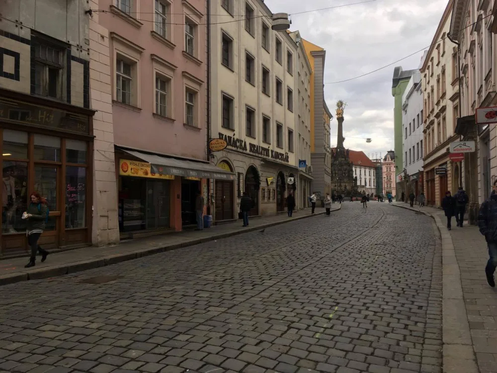 Riegrovu ulici čekají dopravní omezení, bude se tam opravovat kanalizace