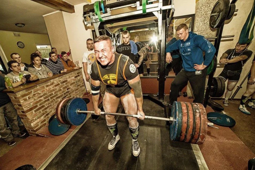 ROZHOVOR: Pracování na sobě a cvičení je můj životní styl, říká silový trojbojař Petr Folprecht