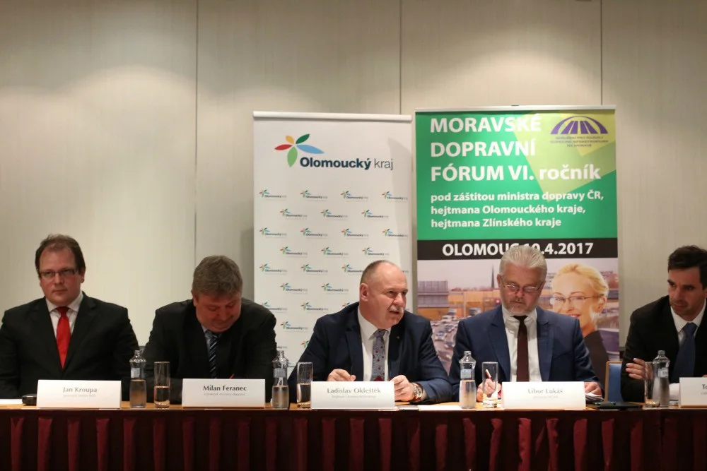 Olomoucký kraj letos dostane na opravu silnic 182 milionů