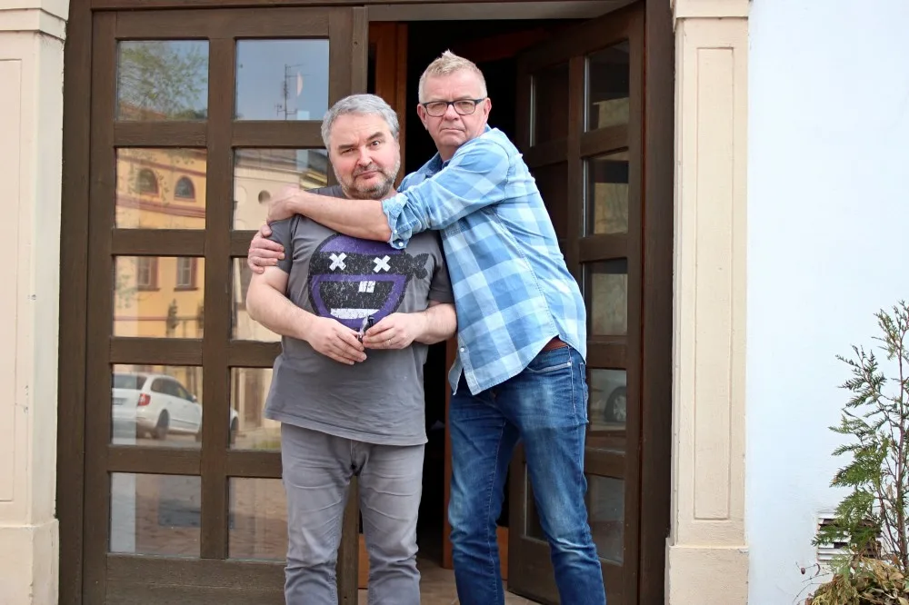 ROZHOVOR: I když je to bizarní, tak lidi pořád chtějí kazety, říká Petr Fiala z kapely Mňága a Žďorp