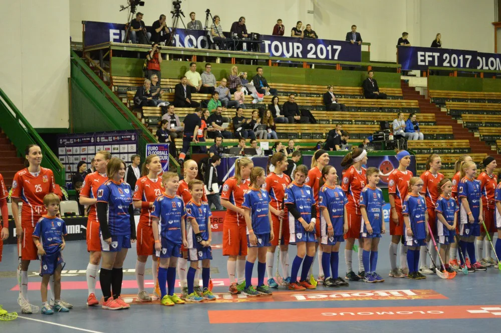 FOTO: První den EFT v Olomouci - Švýcarky otočily zápas s Českem. Švédky přestřílely Finky