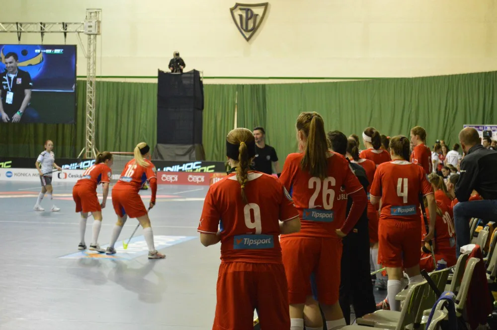 FOTO: První den EFT v Olomouci - Švýcarky otočily zápas s Českem. Švédky přestřílely Finky