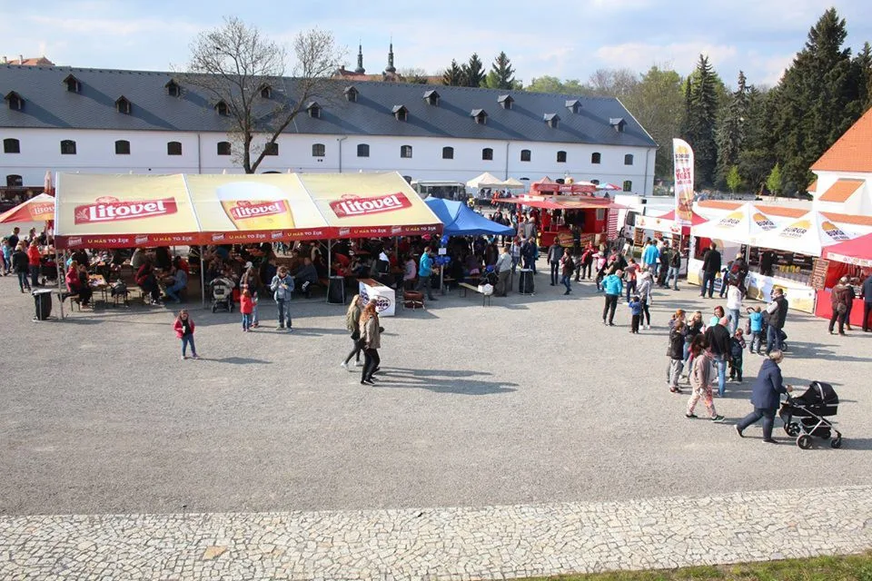 FOTO: Na Korunní pevnůstce v Olomouci se to hemžilo čarodějnicemi. O zábavu nebyla nouze!