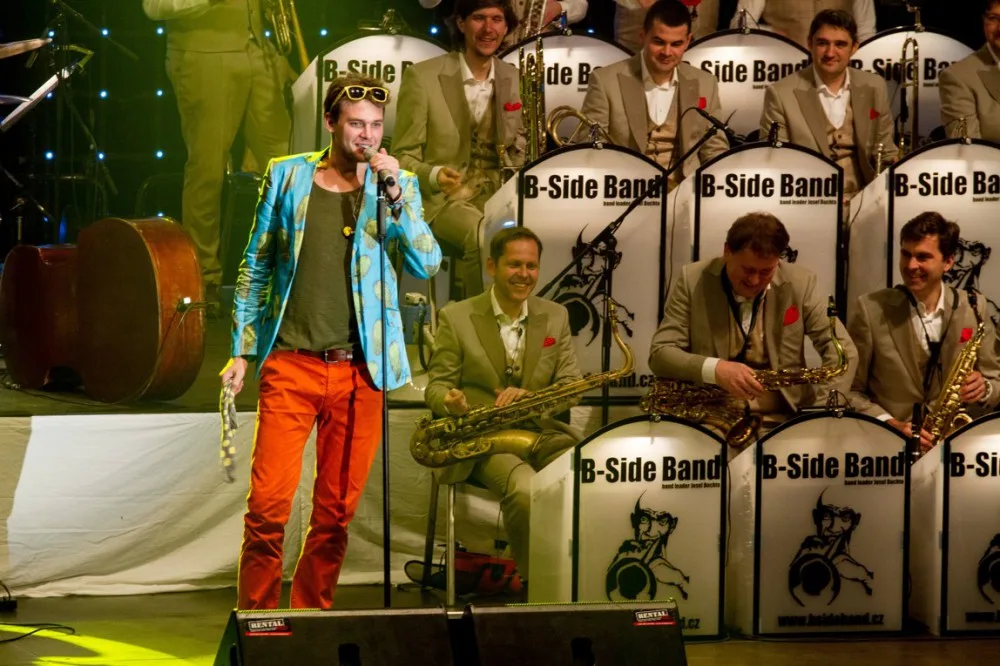 Vojtěch Dyk se vrací na výstaviště Flora, v nové show se představí jako barman. Soutěžte o lístky!