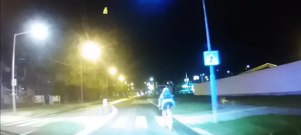 VIDEO: Opilá cyklistka jela v protisměru, nadýchala téměř dvě promile