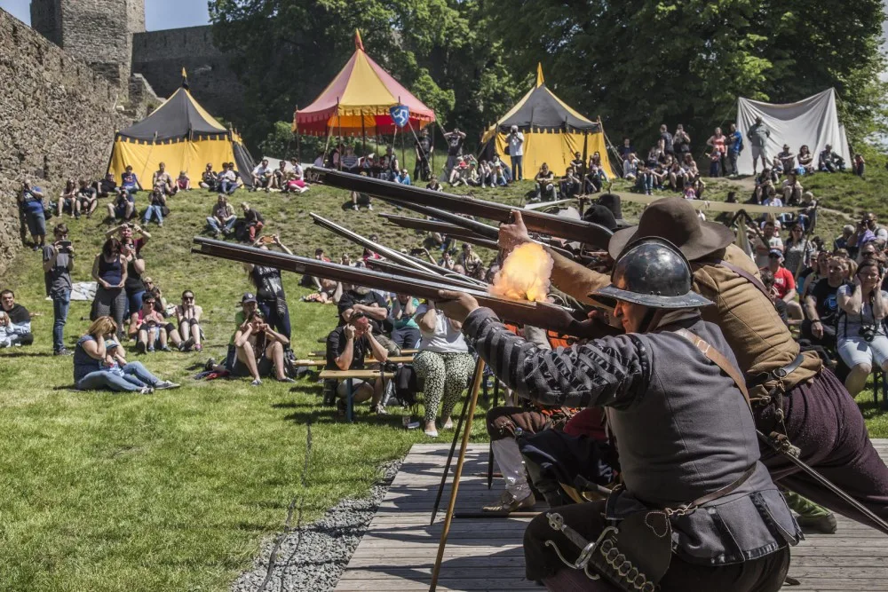 Helfštýn obsadí vojáci, gladiátoři i urození rytíři. Bude se tam konat velký festival vojenské historie