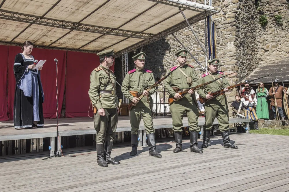 Helfštýn obsadí vojáci, gladiátoři i urození rytíři. Bude se tam konat velký festival vojenské historie