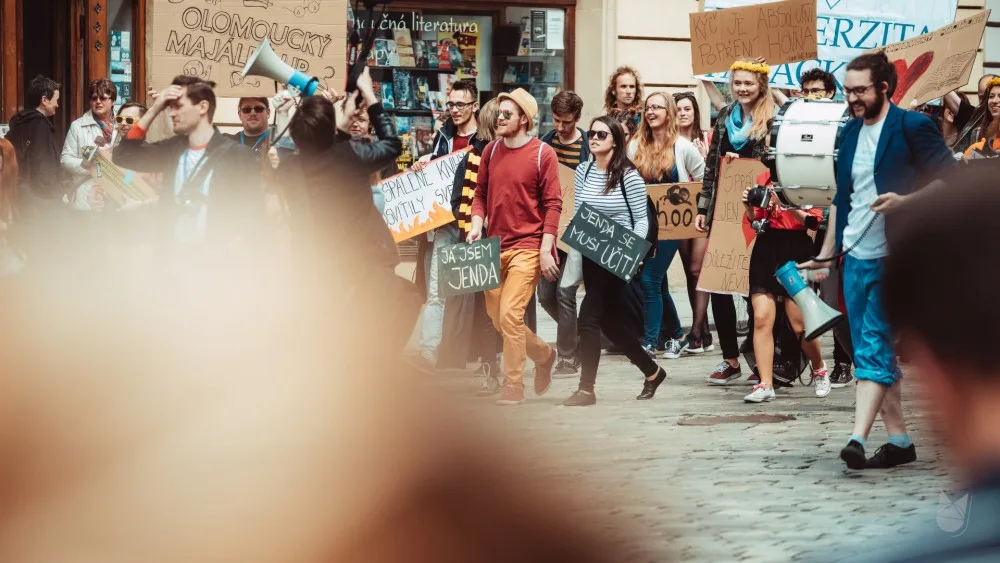 VIDEO: Na sociálních sítích se šíří skvělé aftervideo z letošního olomouckého majálesu. Podívejte se!