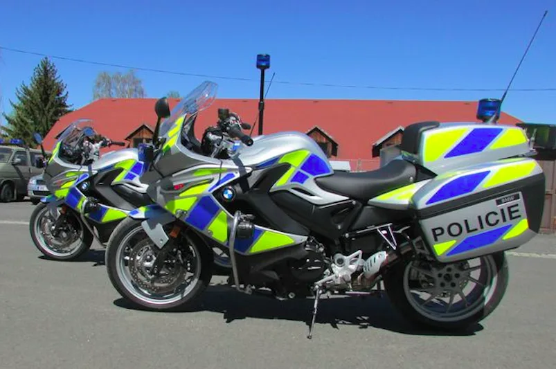 Silnice na Jesenicku budou brázdit nové policejní motorky