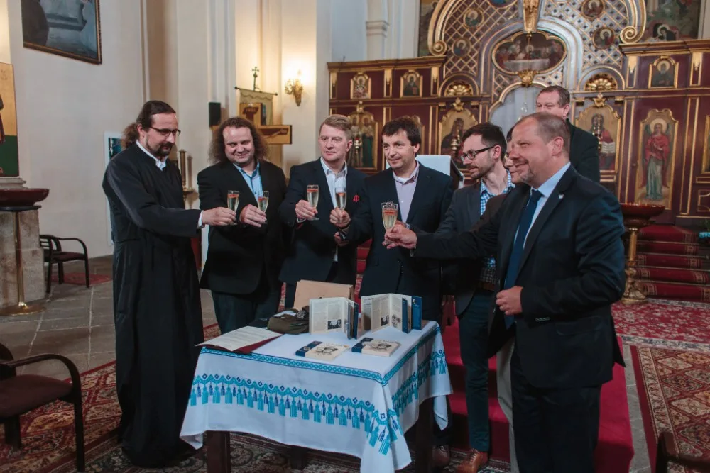 Gabčík a Kubiš na pamětní medaili. Jablonecká mincovna představuje národní hrdiny