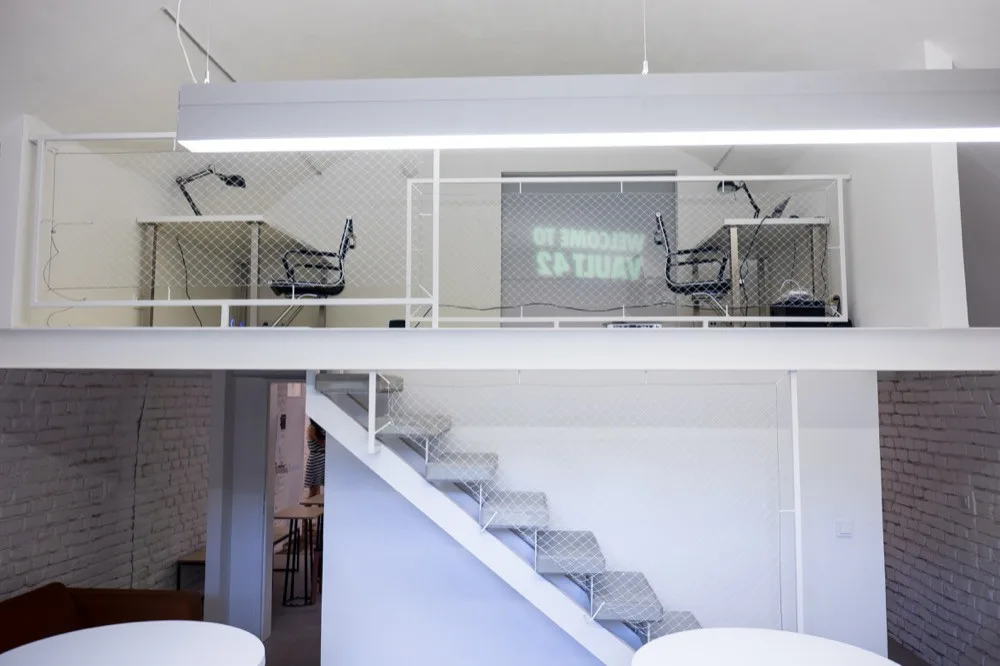 FOTO: V Olomouci slavnostně otevřelo coworkingové centrum Vault 42, nakoukněte dovnitř