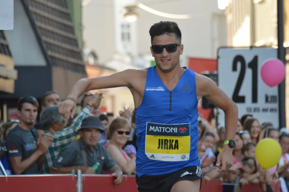 Olomoucký půlmaraton vyhrál Josphat Kiprop Kiptis z Keni, v ženách kralovala Worknesh Degefa z Etiopie
