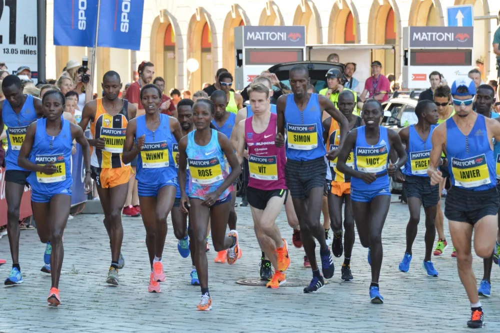 Olomoucký půlmaraton vyhrál Josphat Kiprop Kiptis z Keni, v ženách kralovala Worknesh Degefa z Etiopie