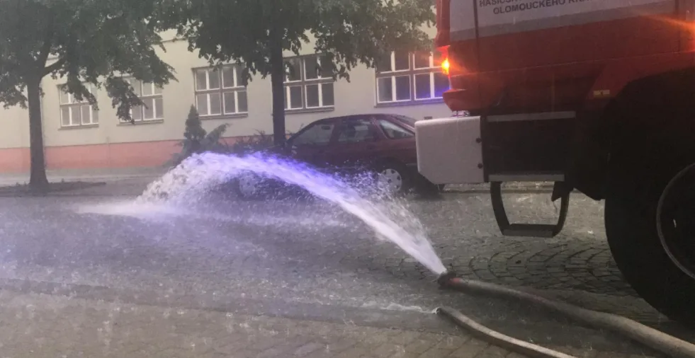 AKTUALIZOVÁNO: Silné bouřky zaměstnávají hasiče. Nejvíce na Prostějovsku, poté na Olomoucku