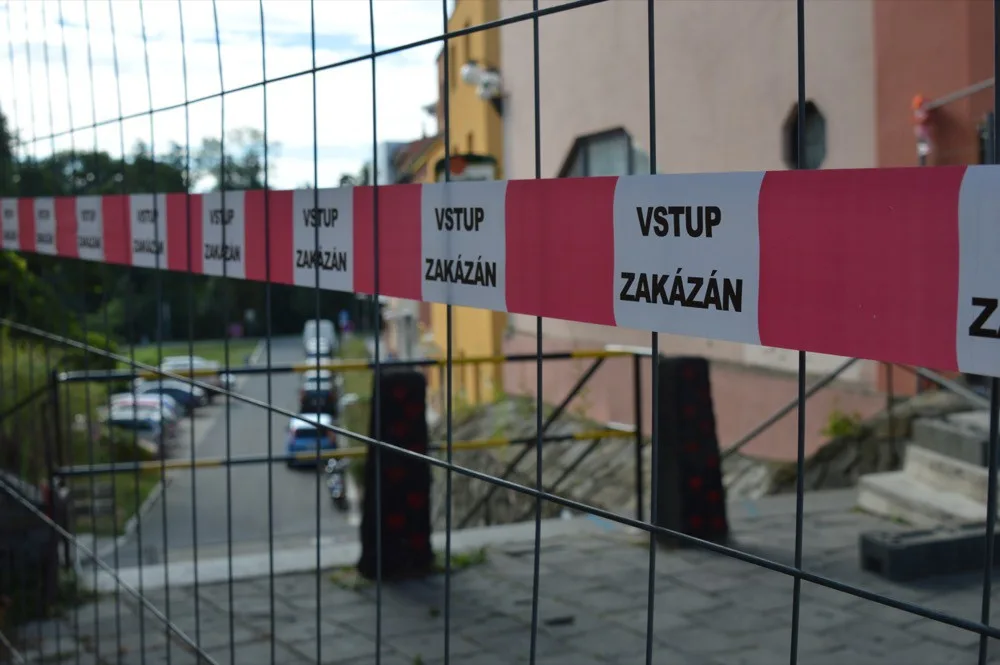 FOTO: Na cestu přes Blažejské schody až do poloviny října zapomeňte. Začala jejich oprava