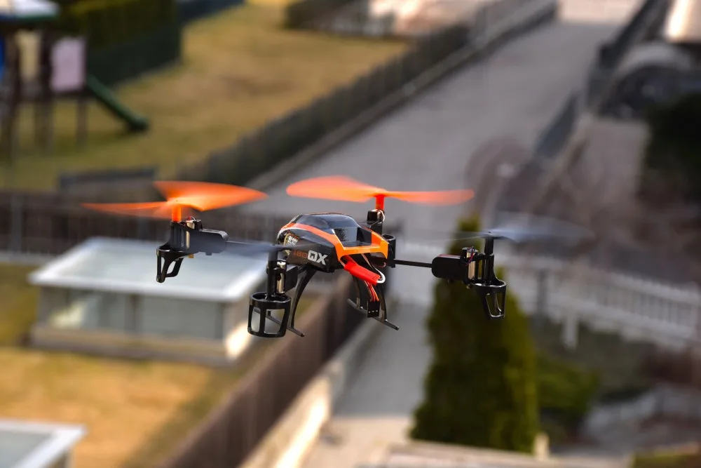 VIDEO: V Opatovicích na Prostějovsku proběhl závod dronů