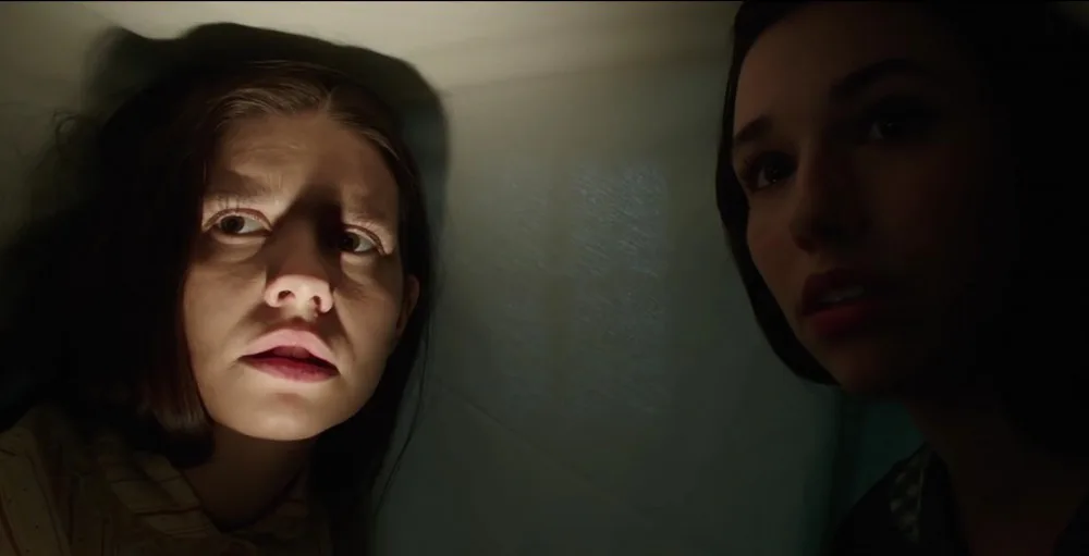 FILMOVÉ PREMIÉRY: Děti se zasmějí u Emoji ve filmu, dospělí se vyděsí u dvojky Annabelle
