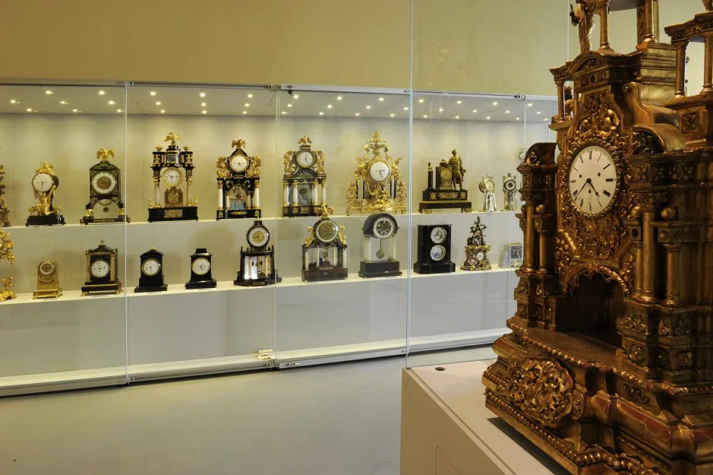 FOTO: Expozice času ve Šternberku láká na historii hodin, ale i na glóby a orloje