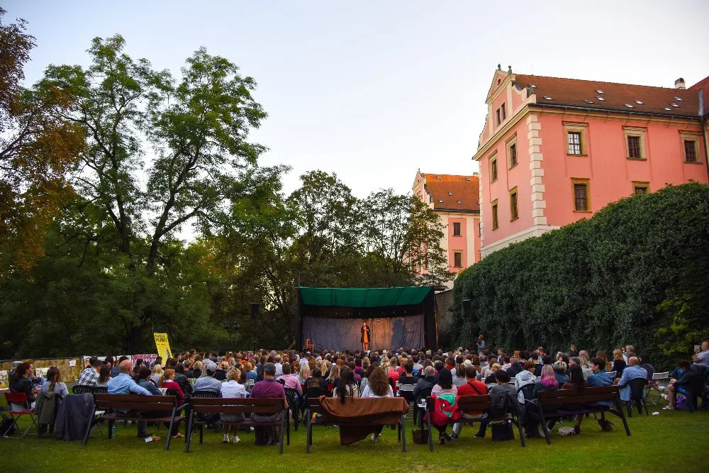 Olomoucké shakespearovské léto navštívilo bezmála tisíc lidí