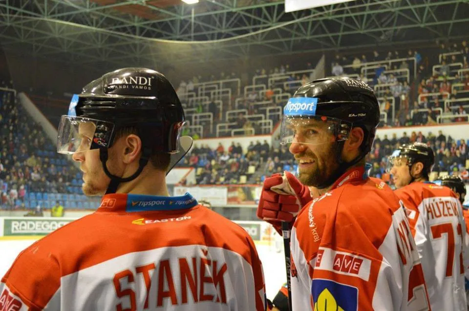Kohouti chtějí lepší výsledky než loni, cílem pro extraligu je play-off
