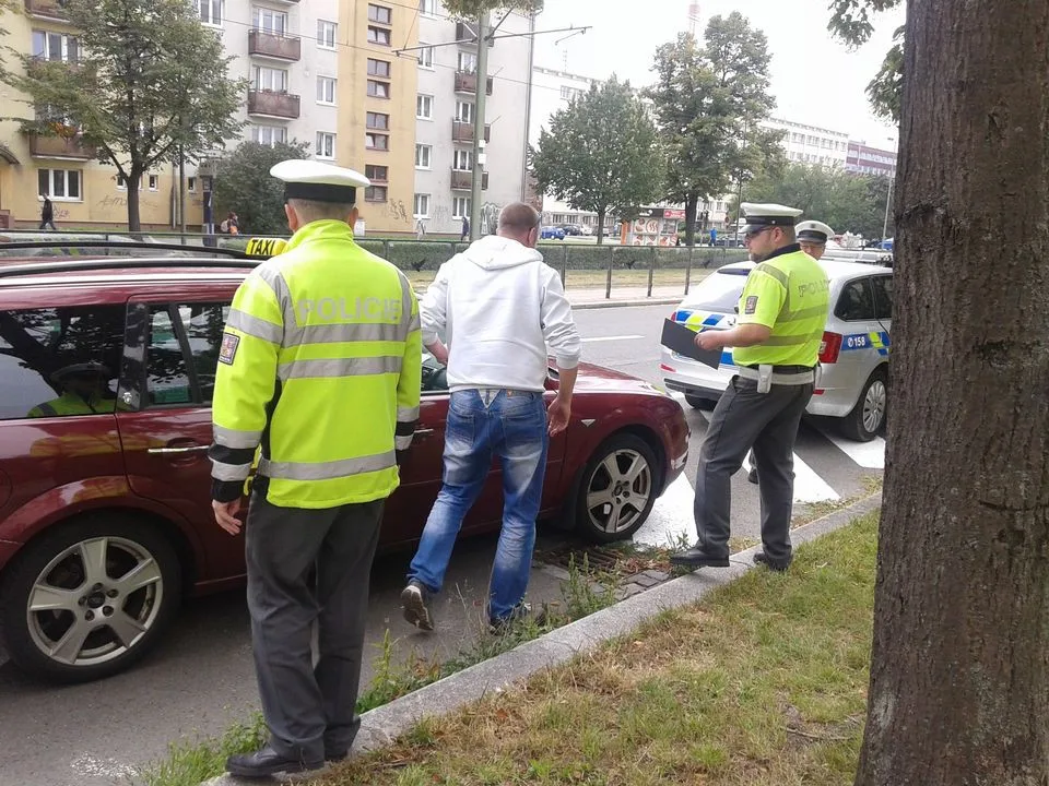 Policisté se v Olomouci zaměřili na taxikáře. Přestupky se týkaly hlavně technických stavů vozidel