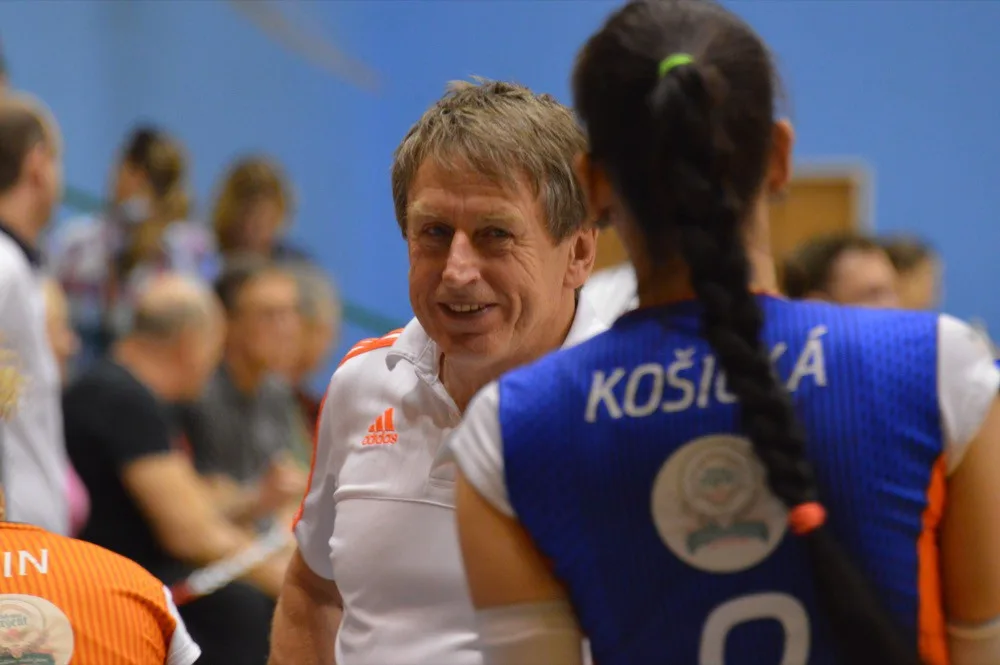 Volejbalistky Olomouce absolvovaly první dvě kola vítězně. Po Olympu zdolaly Fénix