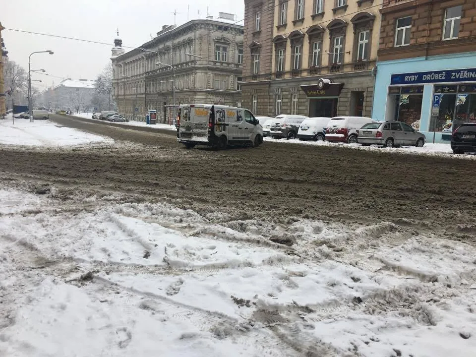 Až silnice I. tříd zasype sníh, nám už nevolejte, upozorňují krajští silničáři