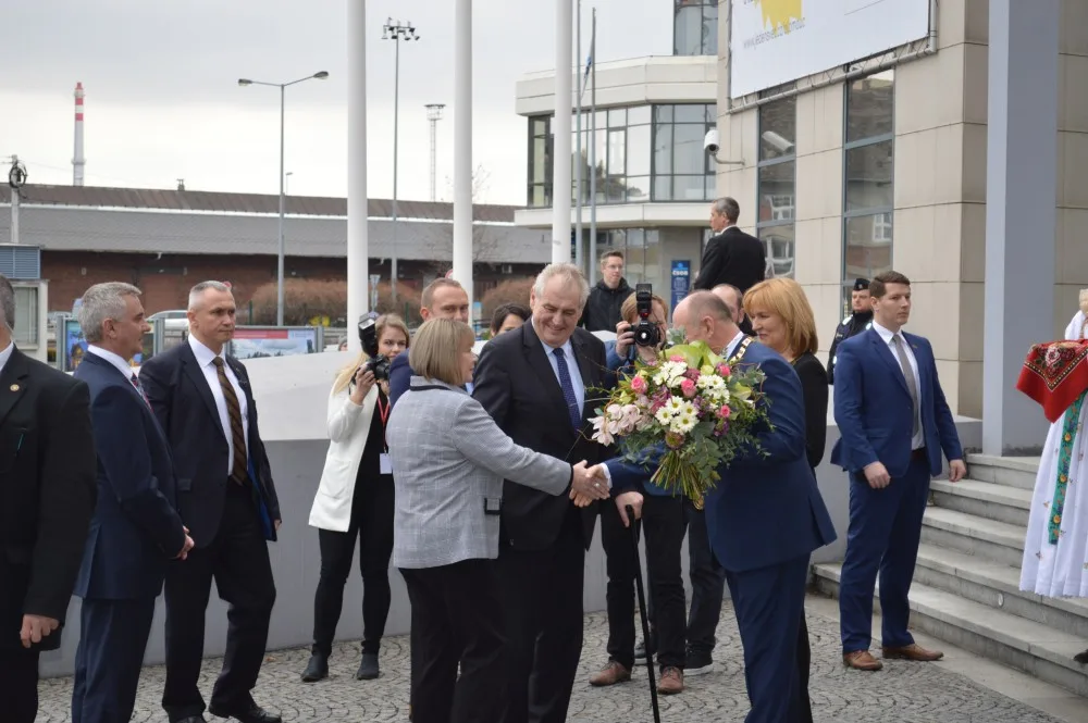Olomoucký kraj pohostí prezidenta mlékem a škvarky