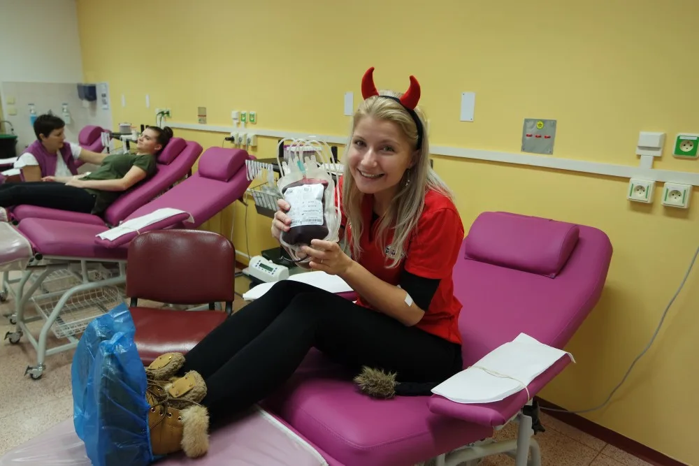 Radio Haná a Olomoucká Drbna darovali krev