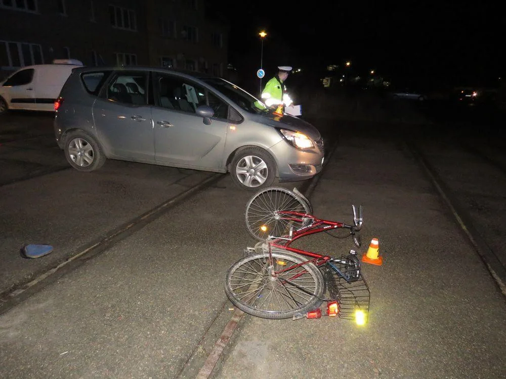 Srážka cyklistky s automobilem