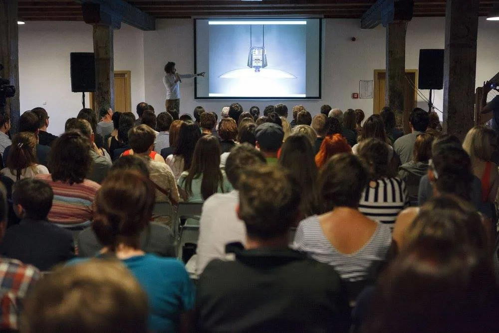 Letošní poslední PechaKucha ve vánočním rytmu, odehraje se v prostorách Vaultu 42