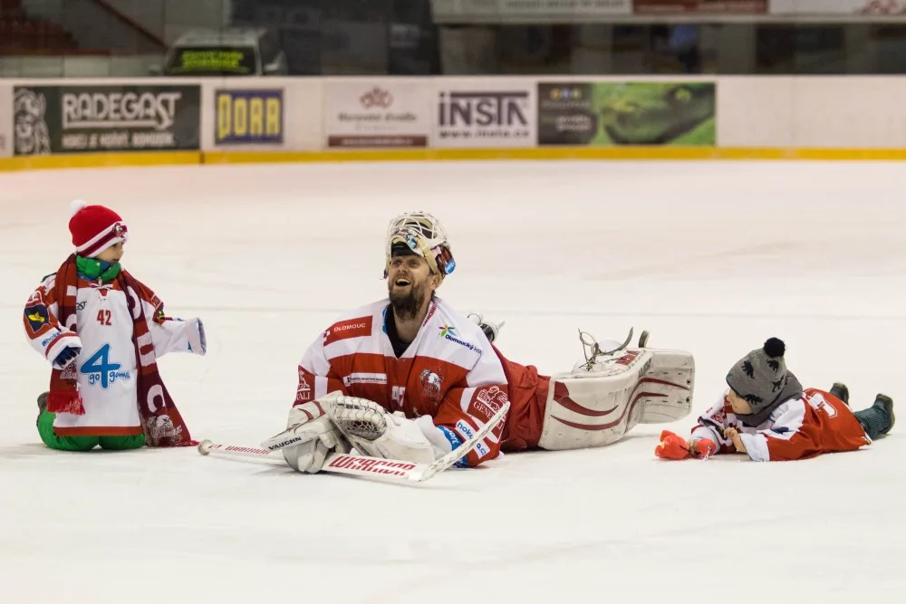 FOTOGALERIE: Kohouti přehráli doma tygry z Liberce 4:1, krásnými góly se zaskvěli Laš a Burian