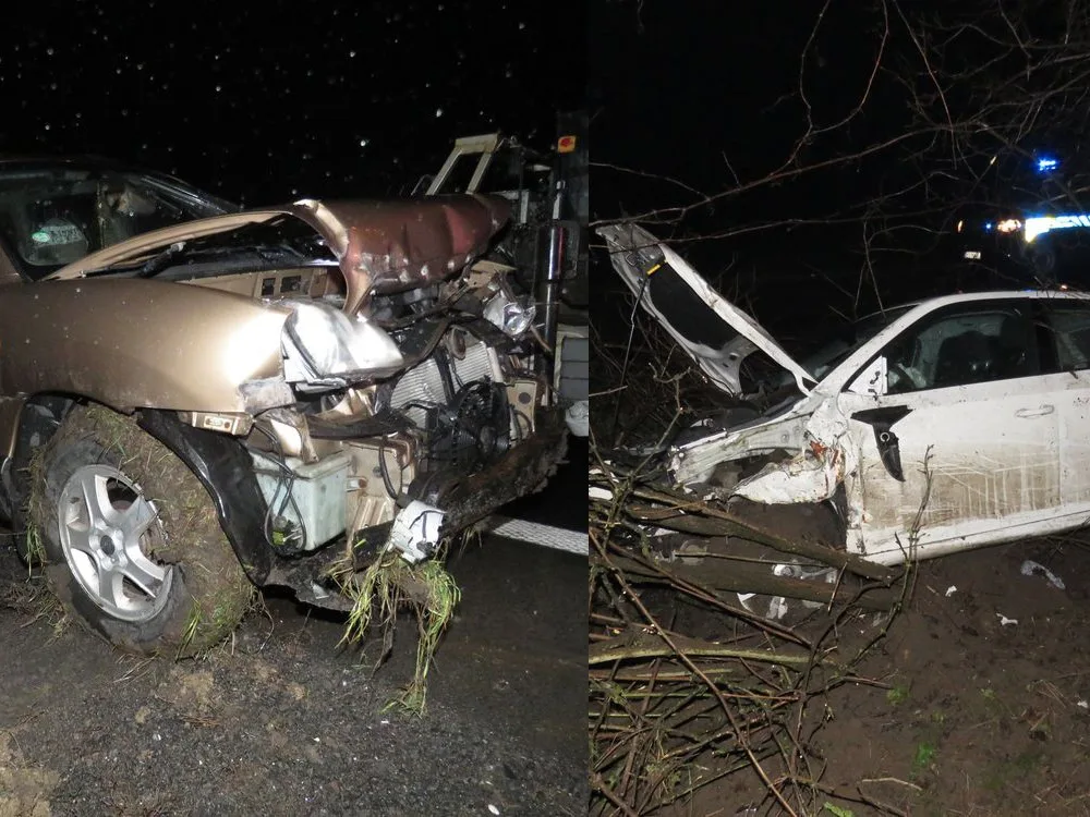 Řidič a řidička bourali na Prostějovsku, oba skončili v nemocnici, oba byli opilí