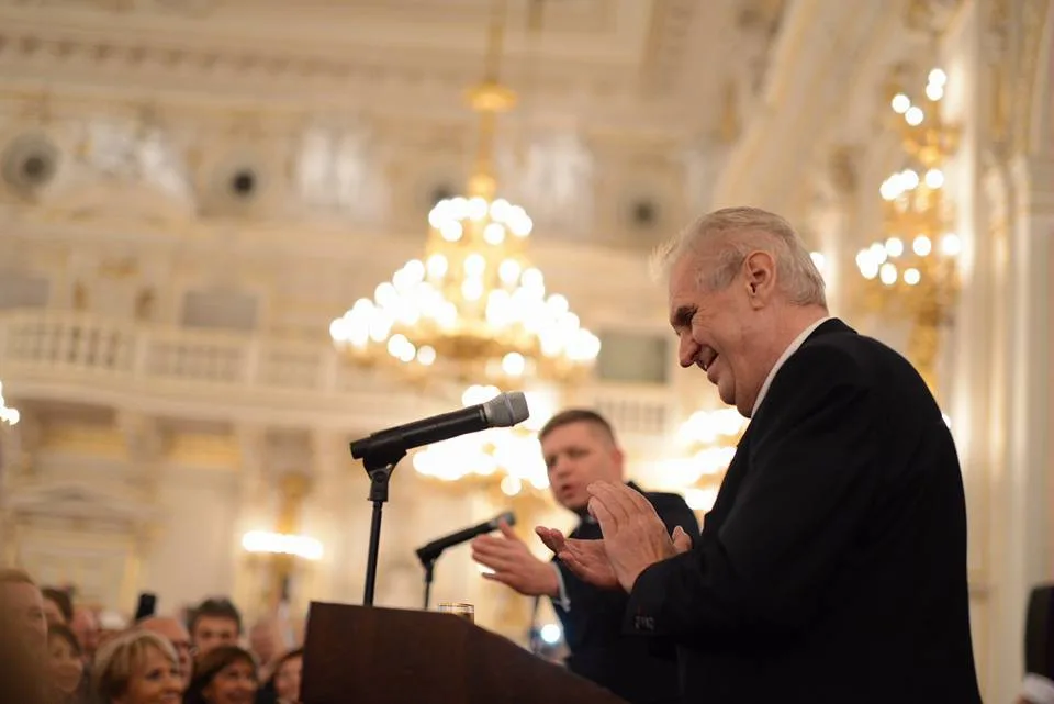 Miloš Zeman těsně obhájil mandát, v Olomouci vyhrál Drahoš