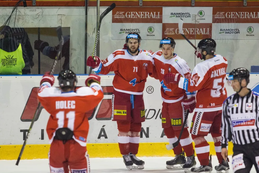 FOTOGALERIE: Kohouti po delší době vyhráli doma, Litvínov porazili 4:2