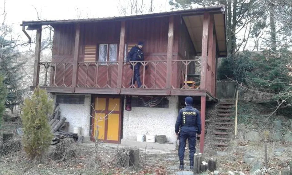 Ke dvěma vloupáním do chat došlo v noci na středu, policie kontroluje jejich zabezpečení