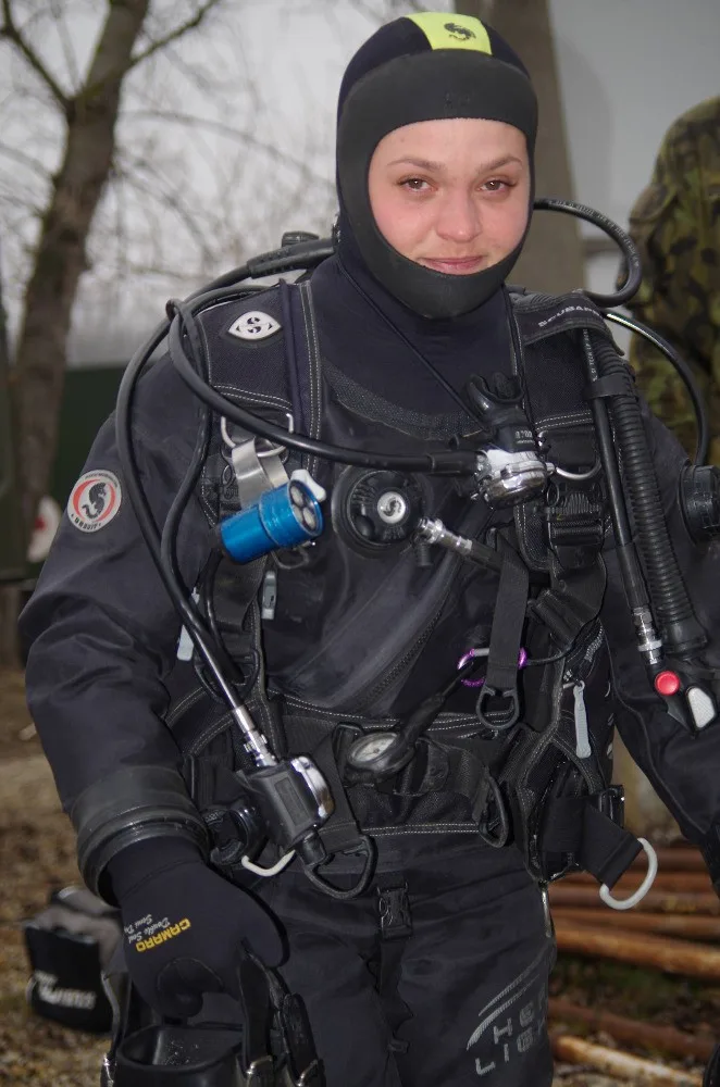 Ice Diver prověřil schopnosti potápěčů. Byla mezi nimi i potápěčka z olomouckého 153. ženijního praporu
