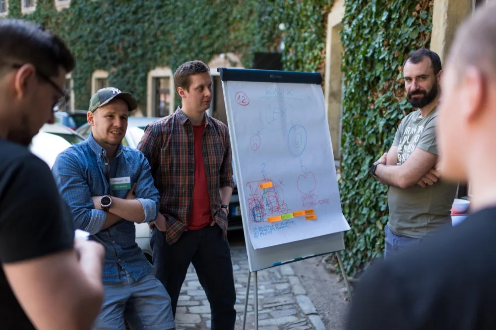 Ve Vaultu 42 se konal první Startup Weekend Olomouc, vítězem je projekt Triko, které vám zachrání život