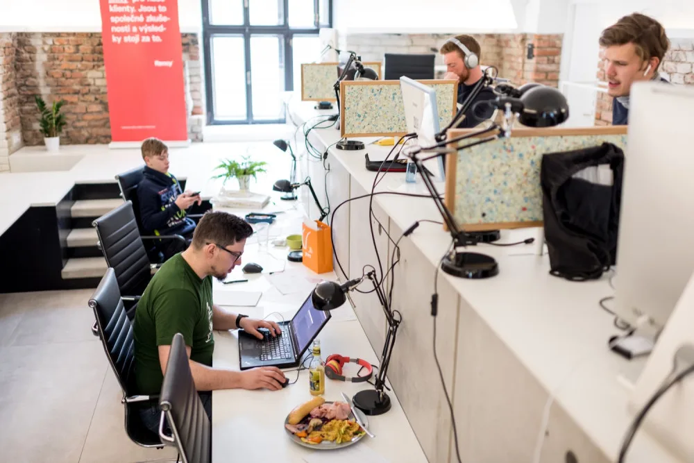 Ve Vaultu 42 se konal první Startup Weekend Olomouc, vítězem je projekt Triko, které vám zachrání život