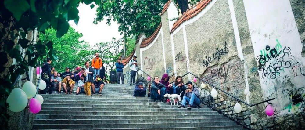 Schody do Bezručových sadů znovu ožijí festivalem Michalský výpad. Tady je program