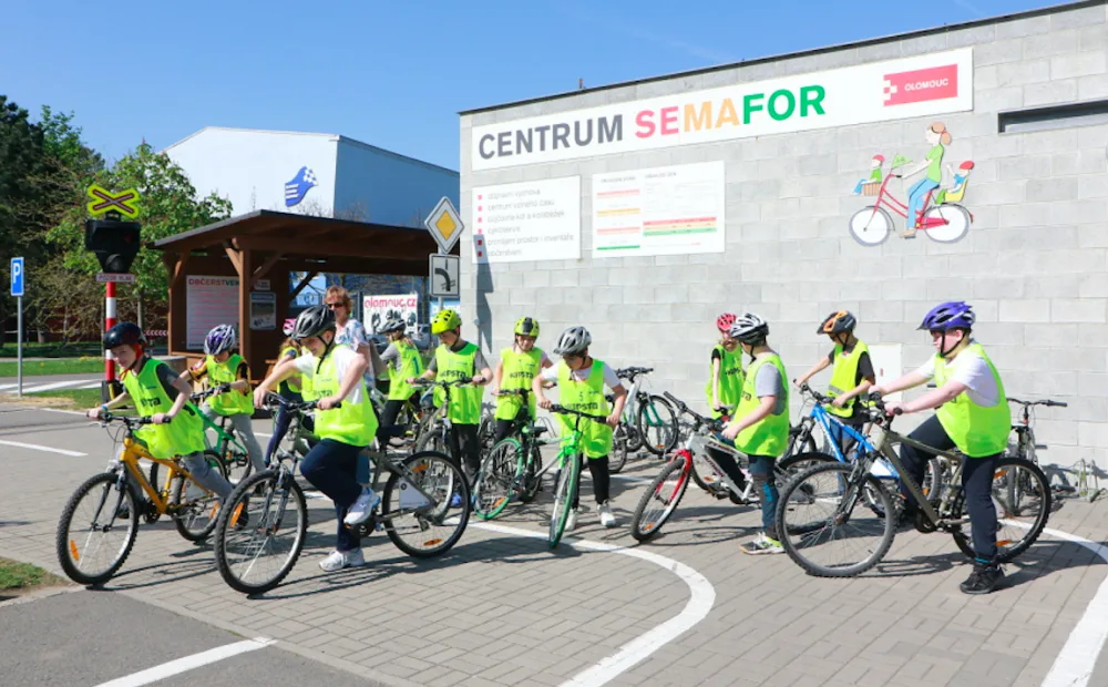 Na dopravním hřišti Semafor přibylo téměř půl kilometru nových cest