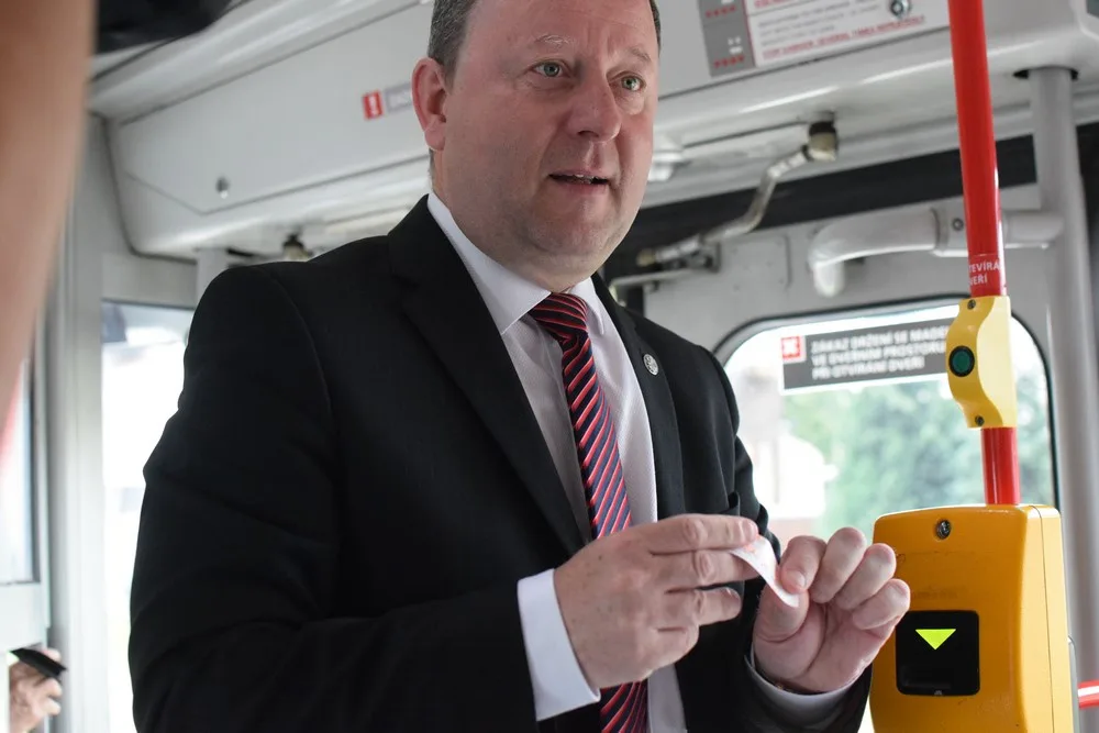 FOTO/VIDEO: Z Neředína poprvé vyjela nová linka tramvaje