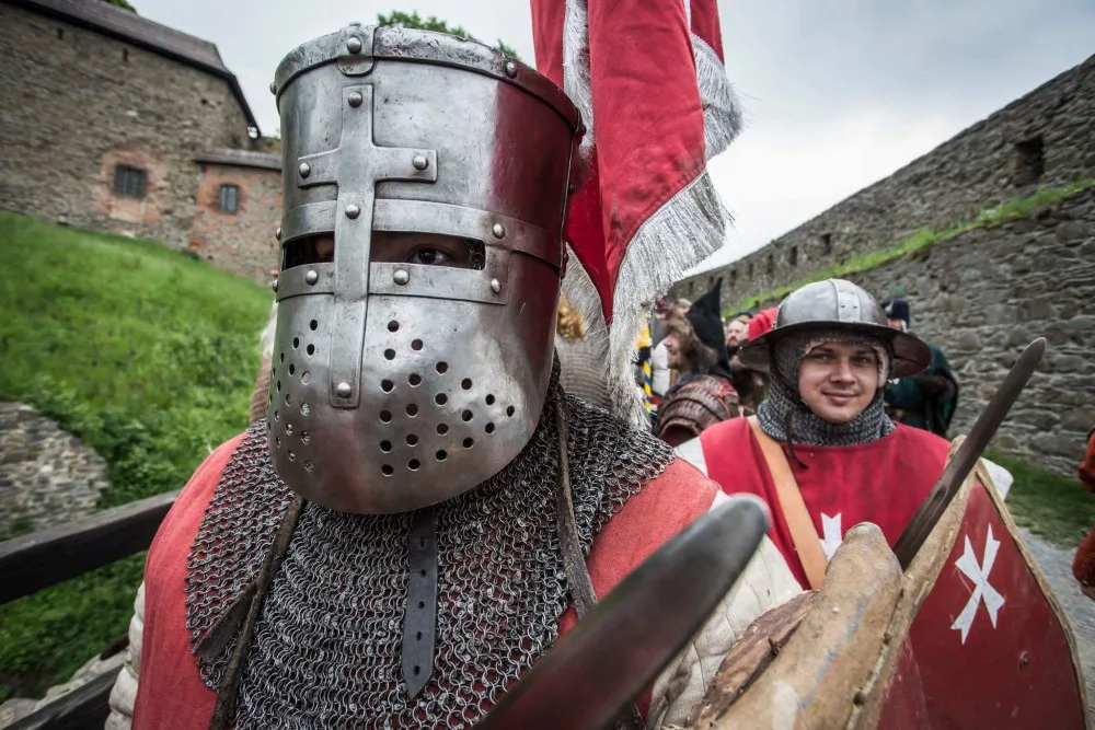 Vikingové i Československé legie. Helfštýn čeká devátý ročník Festivalu vojenské historie