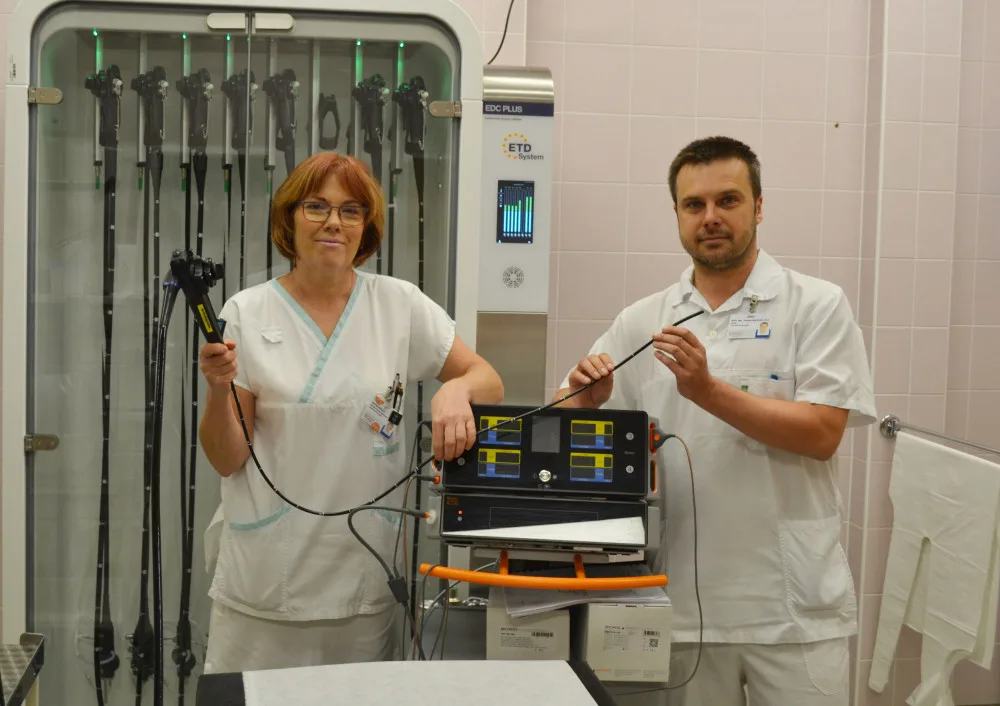 Gastroenterologové z prostějovské nemocnice pracují s novými přístroji za dva milióny