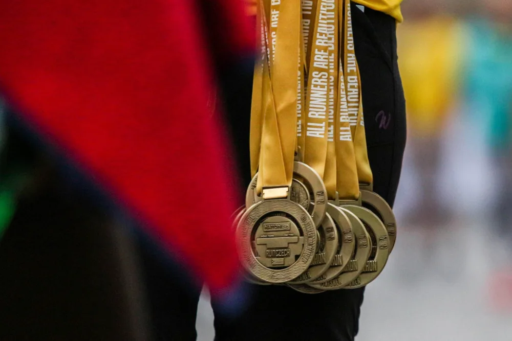FOTOGALERIE: Každý z běžců je vítěz! Podívejte se na fotky ze včerejšího půlmaratonu