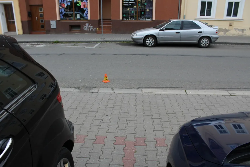 Řidič srazil cyklistu a ujel, policie teď pátrá po svědcích nehody