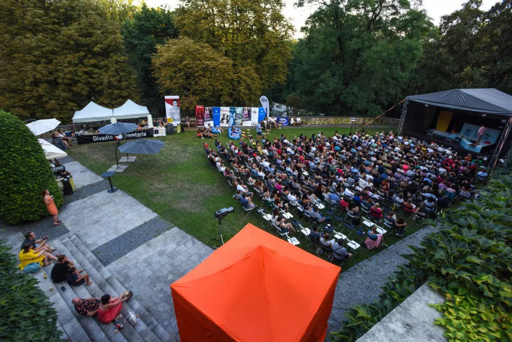 Olomoucké shakespearovské léto je v polovině, za tři dny ho navštívilo přes tisíc lidí